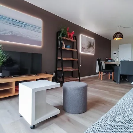 1 Bedroom Stunning In Ostend